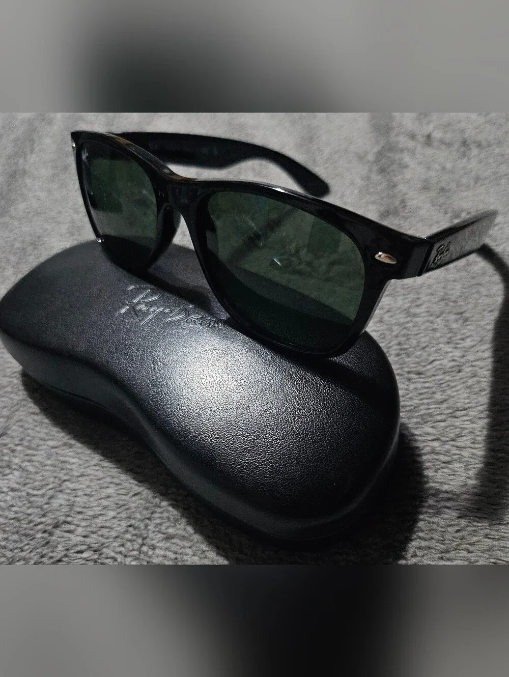 Rayban Mens Newer Model Wayfarer Designer Sunglasses New!!